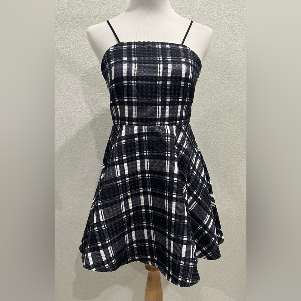 L’Atiste by Amy Women’s Fit & Flare Dress Medium Black White Plaid Backless